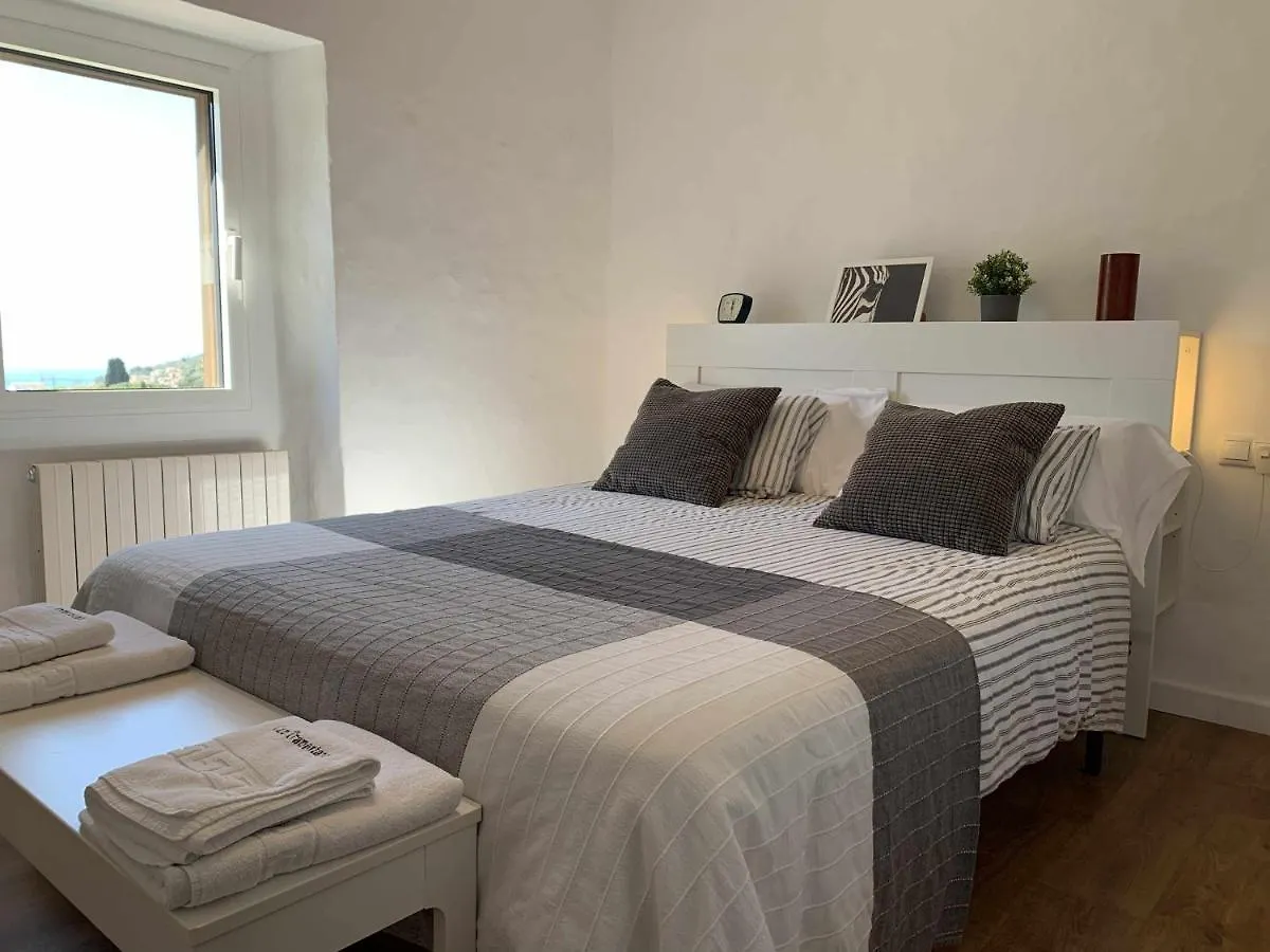 Country house Masia Can Tramontana Guest House Tiana
